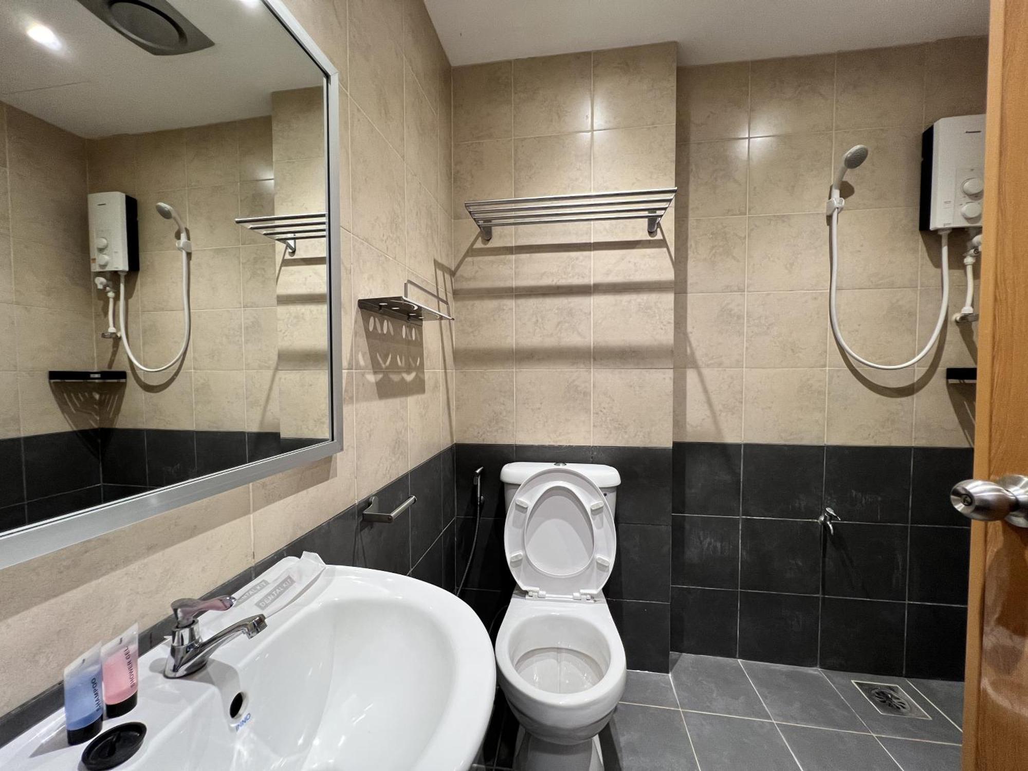 New Margo Hotel Kk Kota Kinabalu Extérieur photo